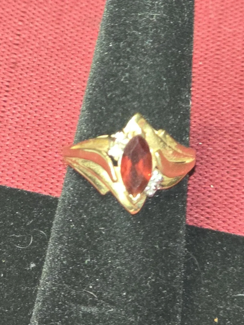Size 7.5 10k Y/W Gold .04ctw Diamonds Garnet Bypass Ring 2.7g
